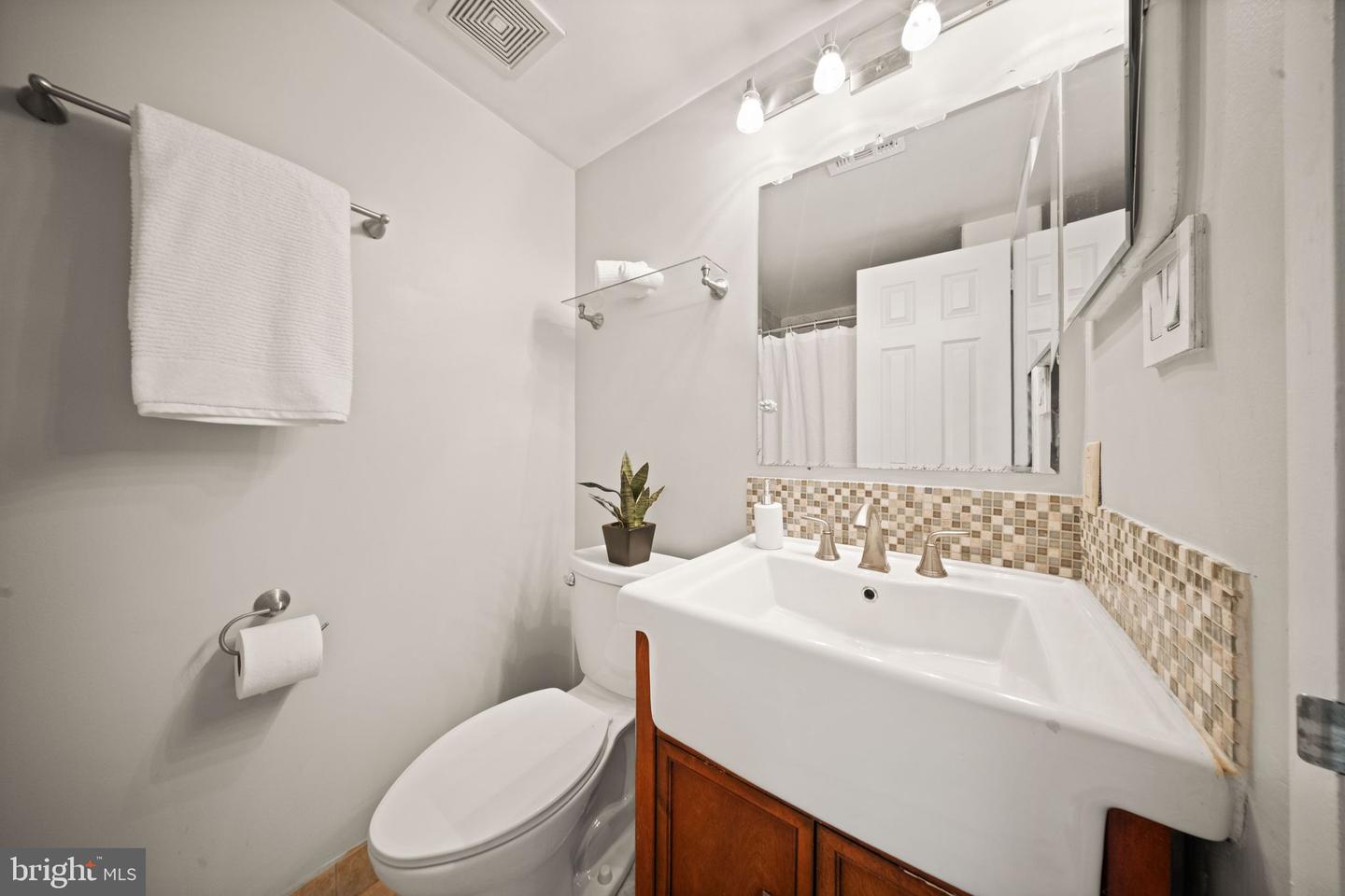 11657 STONEVIEW SQ #97/11C, RESTON, Virginia 20191, 3 Bedrooms Bedrooms, ,2 BathroomsBathrooms,Residential,For sale,11657 STONEVIEW SQ #97/11C,VAFX2237180 MLS # VAFX2237180