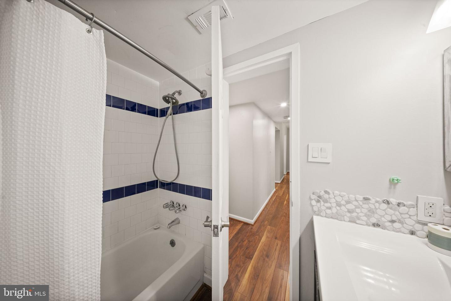 11657 STONEVIEW SQ #97/11C, RESTON, Virginia 20191, 3 Bedrooms Bedrooms, ,2 BathroomsBathrooms,Residential,For sale,11657 STONEVIEW SQ #97/11C,VAFX2237180 MLS # VAFX2237180
