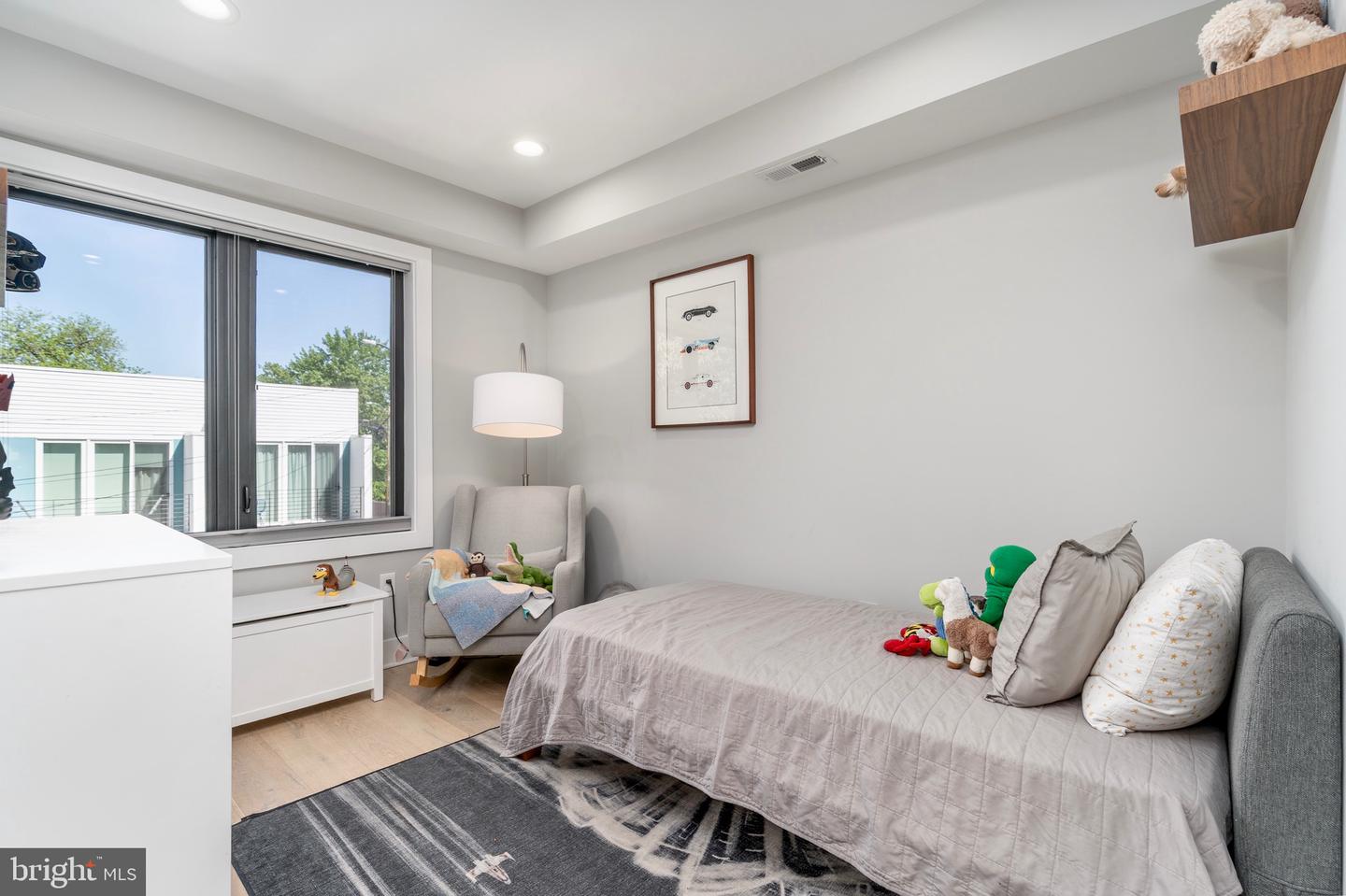 430 15TH ST SE, WASHINGTON, District Of Columbia 20003, 4 Bedrooms Bedrooms, ,4 BathroomsBathrooms,Residential,For sale,430 15TH ST SE,DCDC2198056 MLS # DCDC2198056