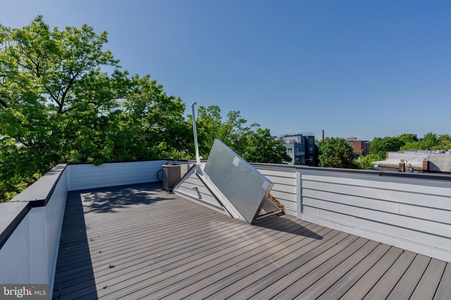 430 15TH ST SE, WASHINGTON, District Of Columbia 20003, 4 Bedrooms Bedrooms, ,4 BathroomsBathrooms,Residential,For sale,430 15TH ST SE,DCDC2198056 MLS # DCDC2198056