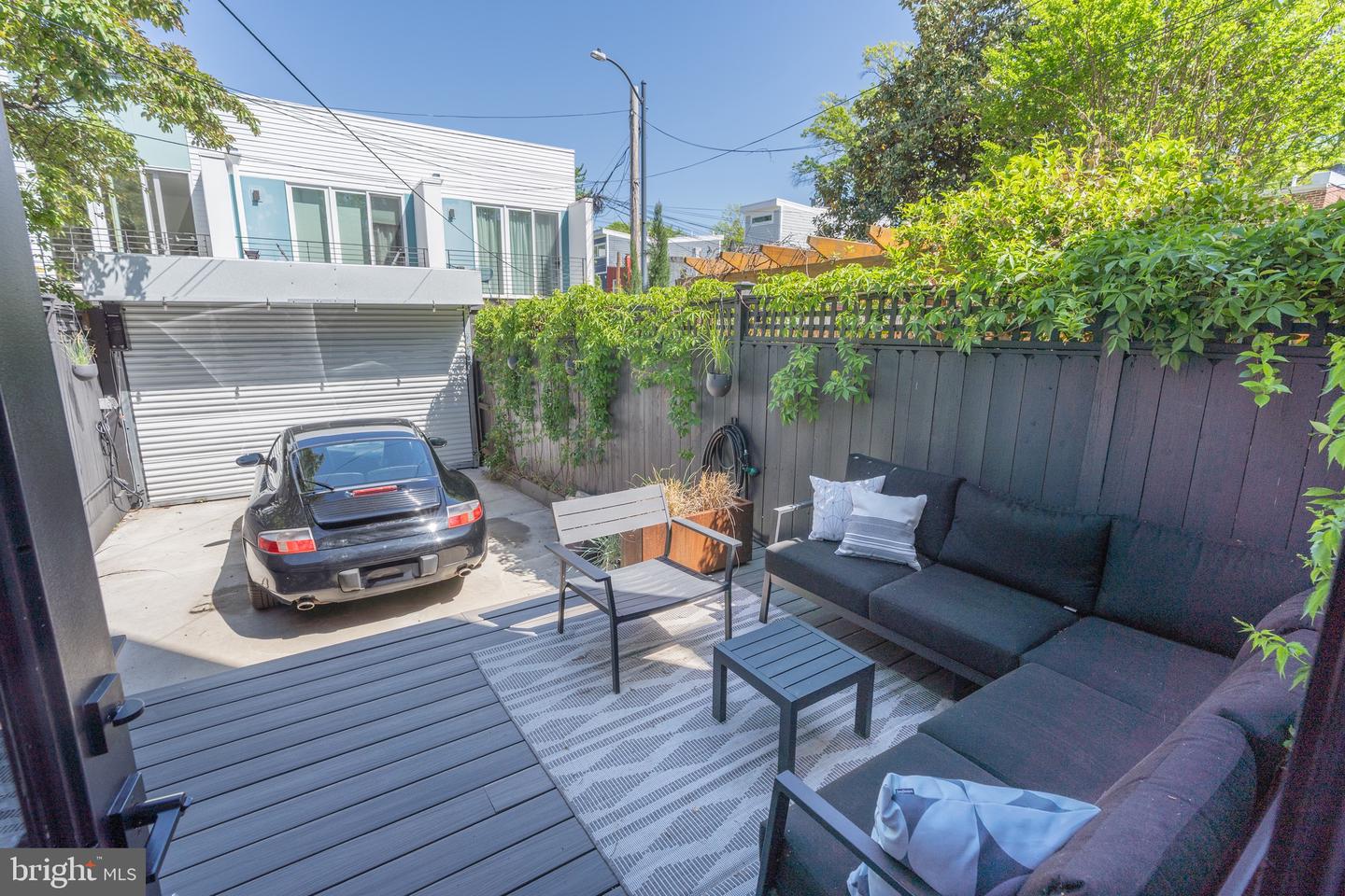 430 15TH ST SE, WASHINGTON, District Of Columbia 20003, 4 Bedrooms Bedrooms, ,4 BathroomsBathrooms,Residential,For sale,430 15TH ST SE,DCDC2198056 MLS # DCDC2198056