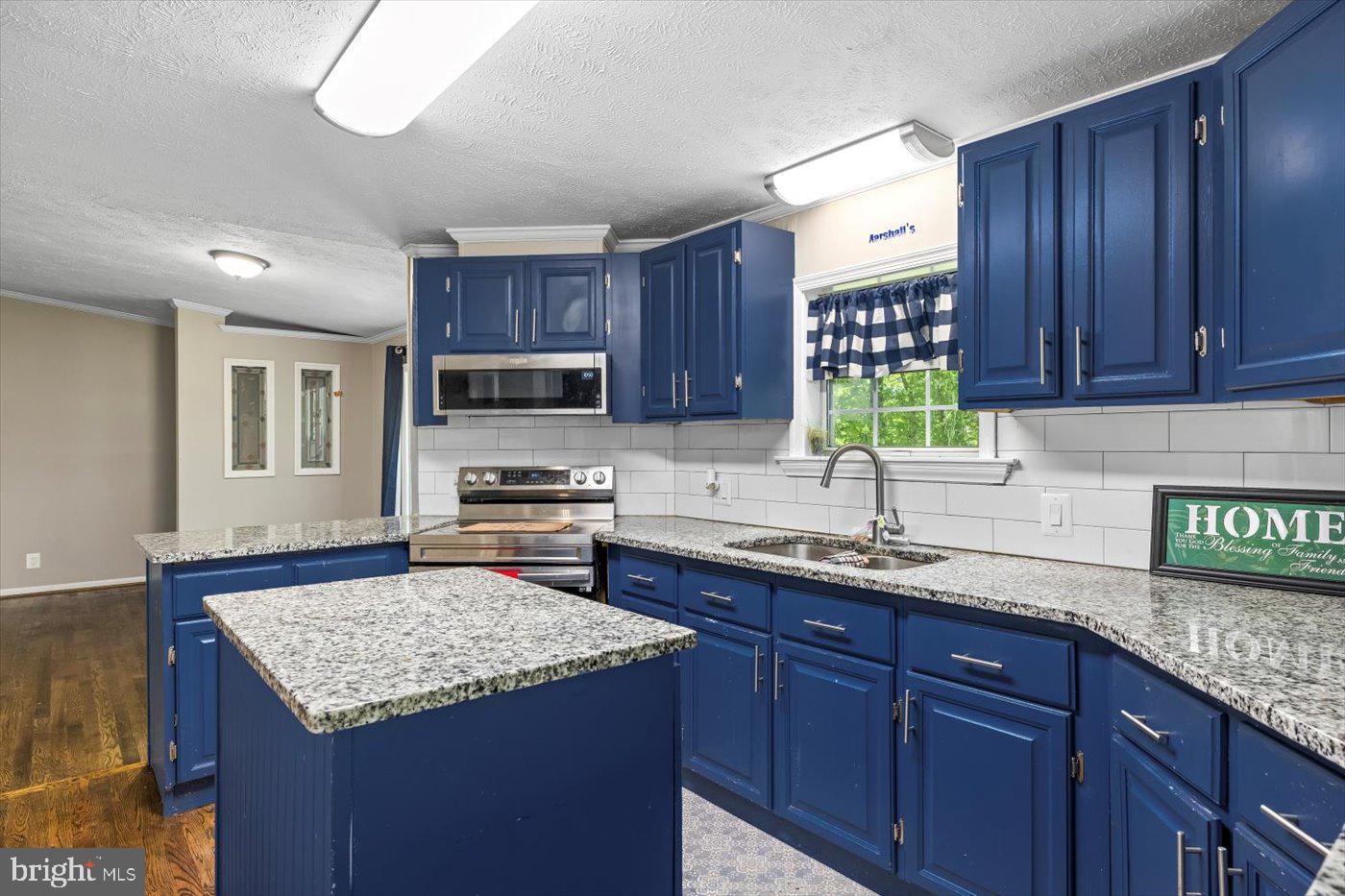 13602 FLANK MARCH LN, SPOTSYLVANIA, Virginia 22551, 3 Bedrooms Bedrooms, ,2 BathroomsBathrooms,Residential,For sale,13602 FLANK MARCH LN,VASP2032674 MLS # VASP2032674