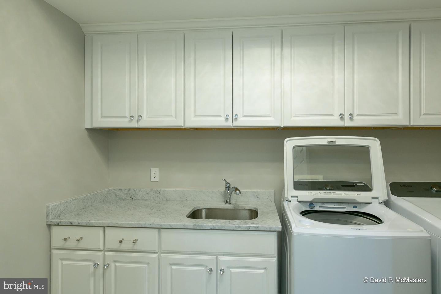 4929 SAMMY JOE DR, FAIRFAX, Virginia 22030, 5 Bedrooms Bedrooms, ,4 BathroomsBathrooms,Residential,For sale,4929 SAMMY JOE DR,VAFX2237650 MLS # VAFX2237650