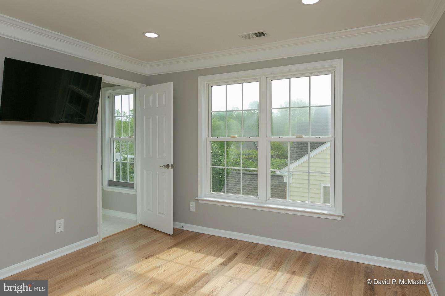 4929 SAMMY JOE DR, FAIRFAX, Virginia 22030, 5 Bedrooms Bedrooms, ,4 BathroomsBathrooms,Residential,For sale,4929 SAMMY JOE DR,VAFX2237650 MLS # VAFX2237650