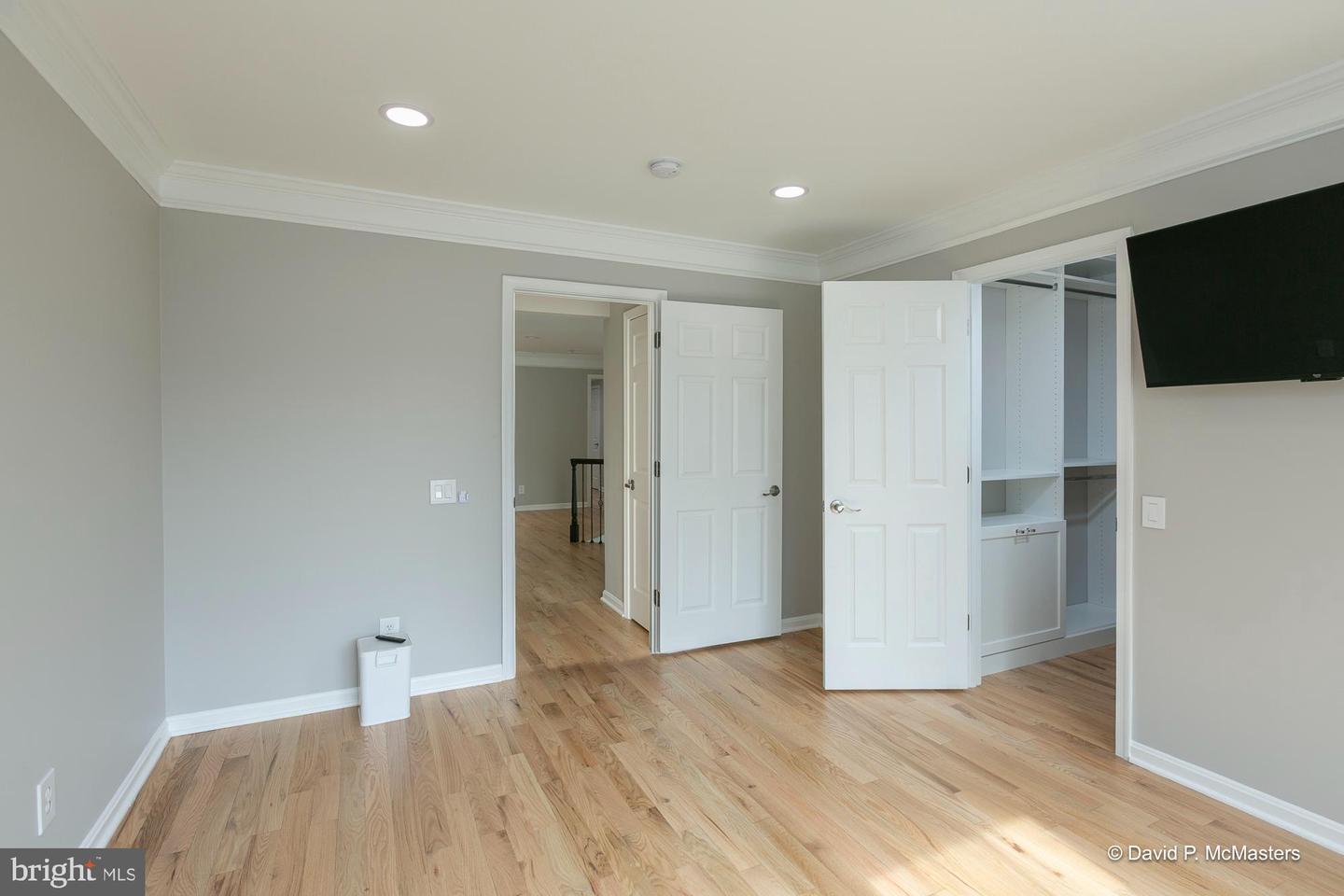 4929 SAMMY JOE DR, FAIRFAX, Virginia 22030, 5 Bedrooms Bedrooms, ,4 BathroomsBathrooms,Residential,For sale,4929 SAMMY JOE DR,VAFX2237650 MLS # VAFX2237650