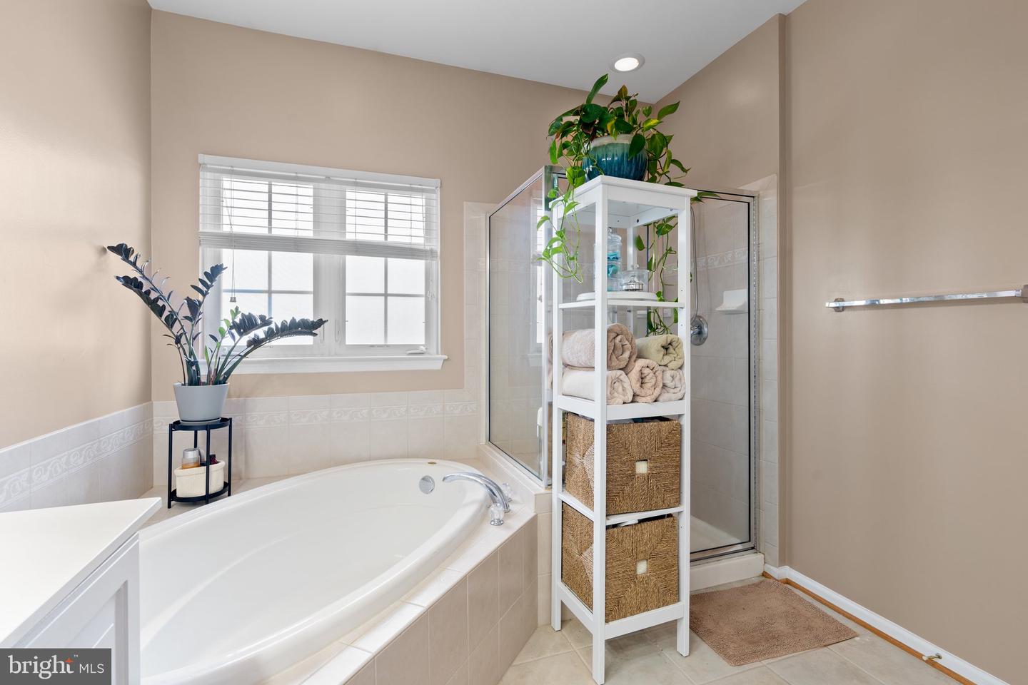 2716 WAKEWATER WAY, WOODBRIDGE, Virginia 22191, 4 Bedrooms Bedrooms, ,3 BathroomsBathrooms,Residential,For sale,2716 WAKEWATER WAY,VAPW2093476 MLS # VAPW2093476