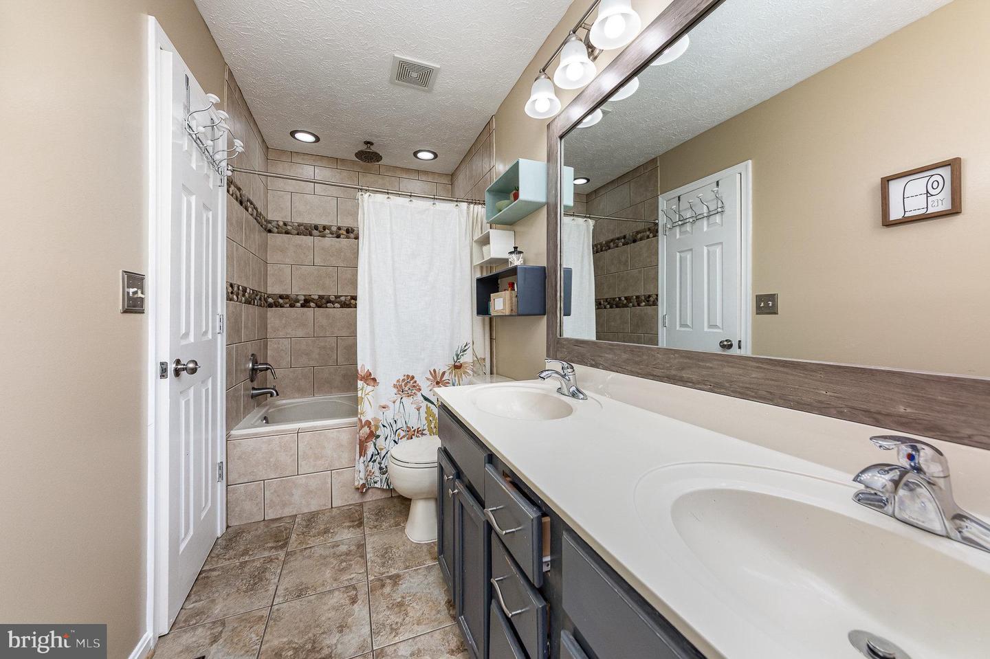 10701 HAMILTONS CROSSING DR, FREDERICKSBURG, Virginia 22408, 3 Bedrooms Bedrooms, ,2 BathroomsBathrooms,Residential,For sale,10701 HAMILTONS CROSSING DR,VASP2032684 MLS # VASP2032684