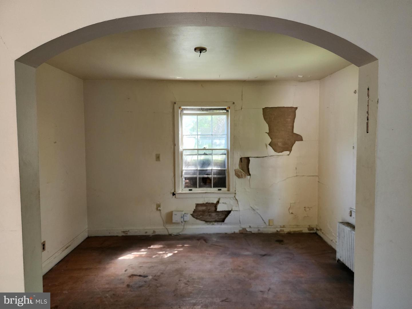 7111 8TH ST NW, WASHINGTON, District Of Columbia 20012, 2 Bedrooms Bedrooms, ,1 BathroomBathrooms,Residential,For sale,7111 8TH ST NW,DCDC2198176 MLS # DCDC2198176