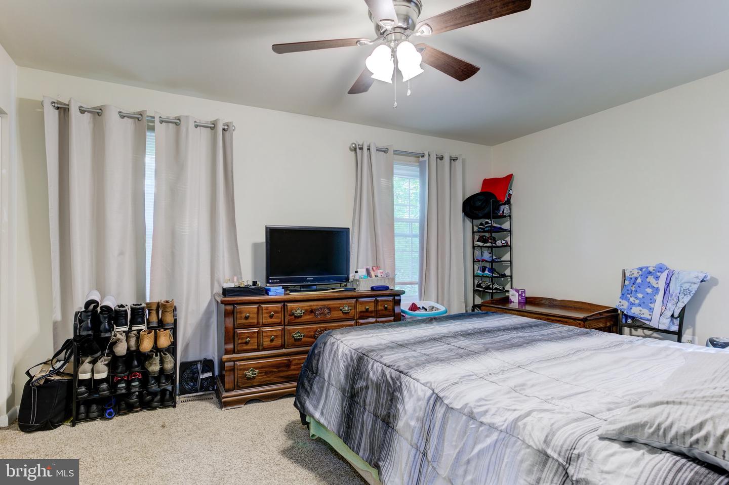 15054 CHERRYDALE DR, WOODBRIDGE, Virginia 22193, 3 Bedrooms Bedrooms, 3 Rooms Rooms,3 BathroomsBathrooms,Residential,For sale,15054 CHERRYDALE DR,VAPW2093334 MLS # VAPW2093334