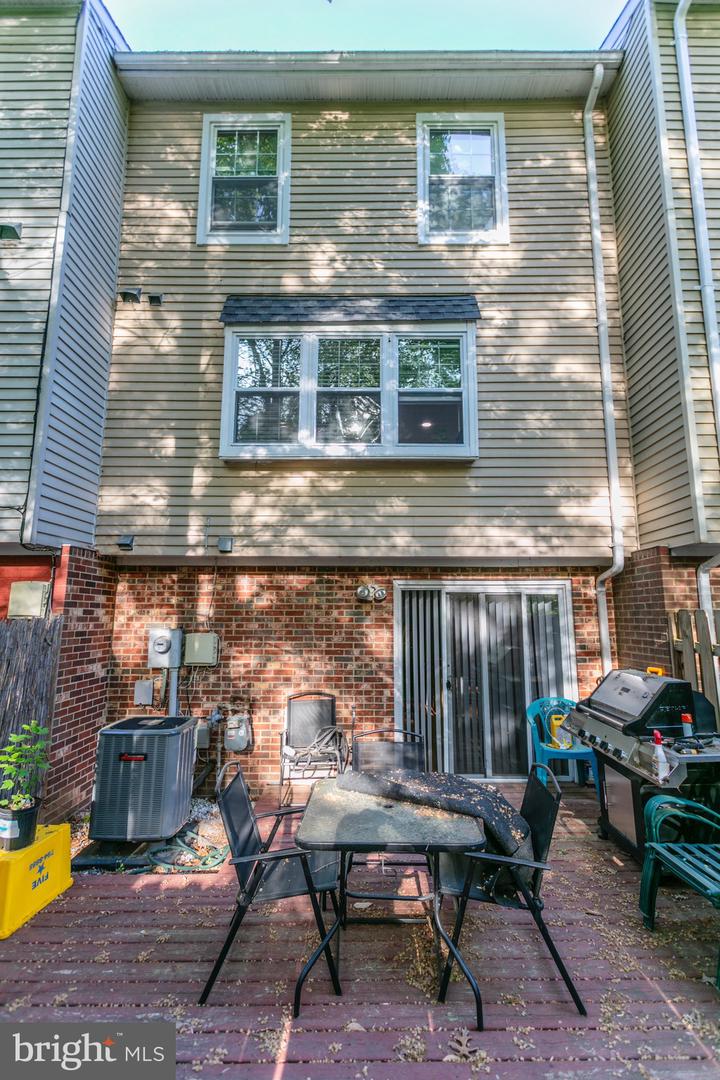 15054 CHERRYDALE DR, WOODBRIDGE, Virginia 22193, 3 Bedrooms Bedrooms, 3 Rooms Rooms,3 BathroomsBathrooms,Residential,For sale,15054 CHERRYDALE DR,VAPW2093334 MLS # VAPW2093334