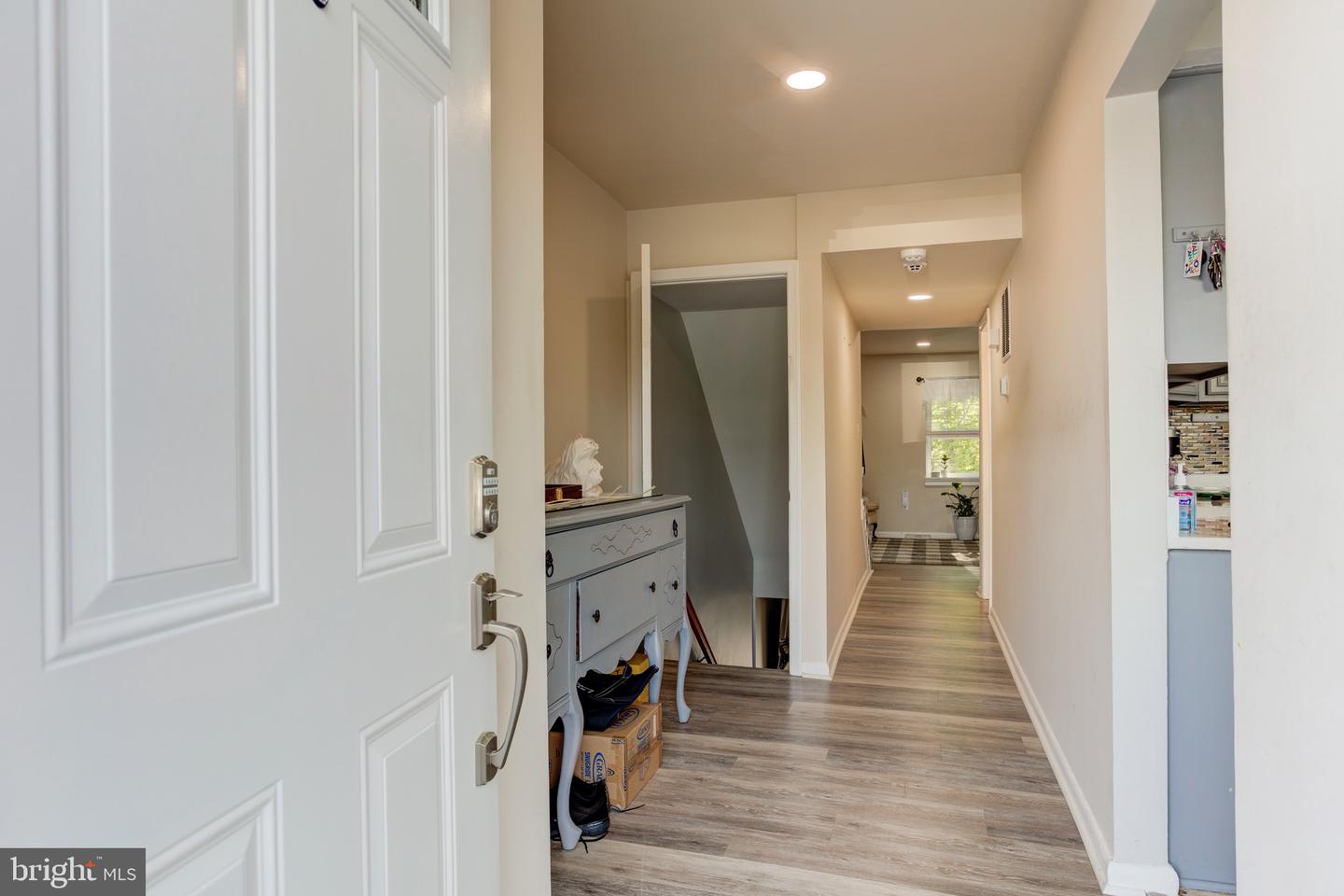 15054 CHERRYDALE DR, WOODBRIDGE, Virginia 22193, 3 Bedrooms Bedrooms, 3 Rooms Rooms,3 BathroomsBathrooms,Residential,For sale,15054 CHERRYDALE DR,VAPW2093334 MLS # VAPW2093334