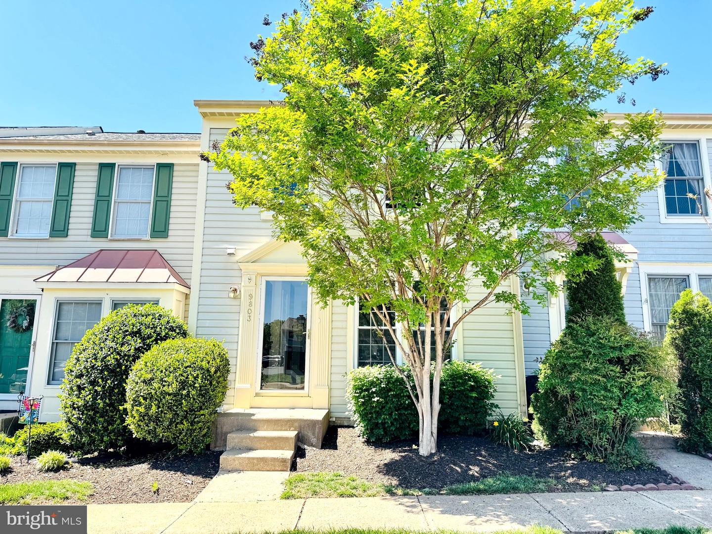 9803 MOCK ORANGE CT, MANASSAS, Virginia 20110, 2 Bedrooms Bedrooms, ,2 BathroomsBathrooms,Residential,For sale,9803 MOCK ORANGE CT,VAMN2008242 MLS # VAMN2008242