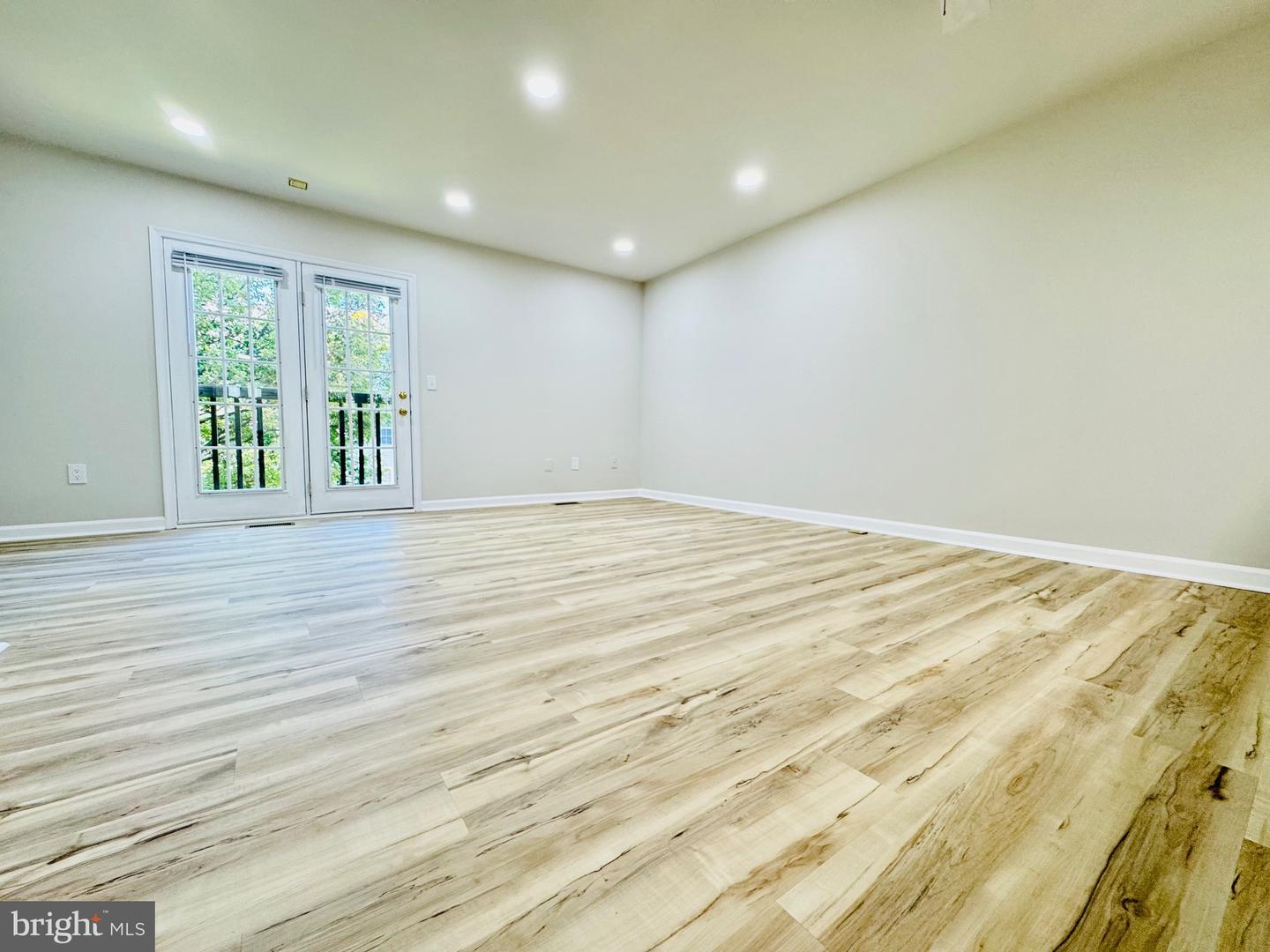 9803 MOCK ORANGE CT, MANASSAS, Virginia 20110, 2 Bedrooms Bedrooms, ,2 BathroomsBathrooms,Residential,For sale,9803 MOCK ORANGE CT,VAMN2008242 MLS # VAMN2008242