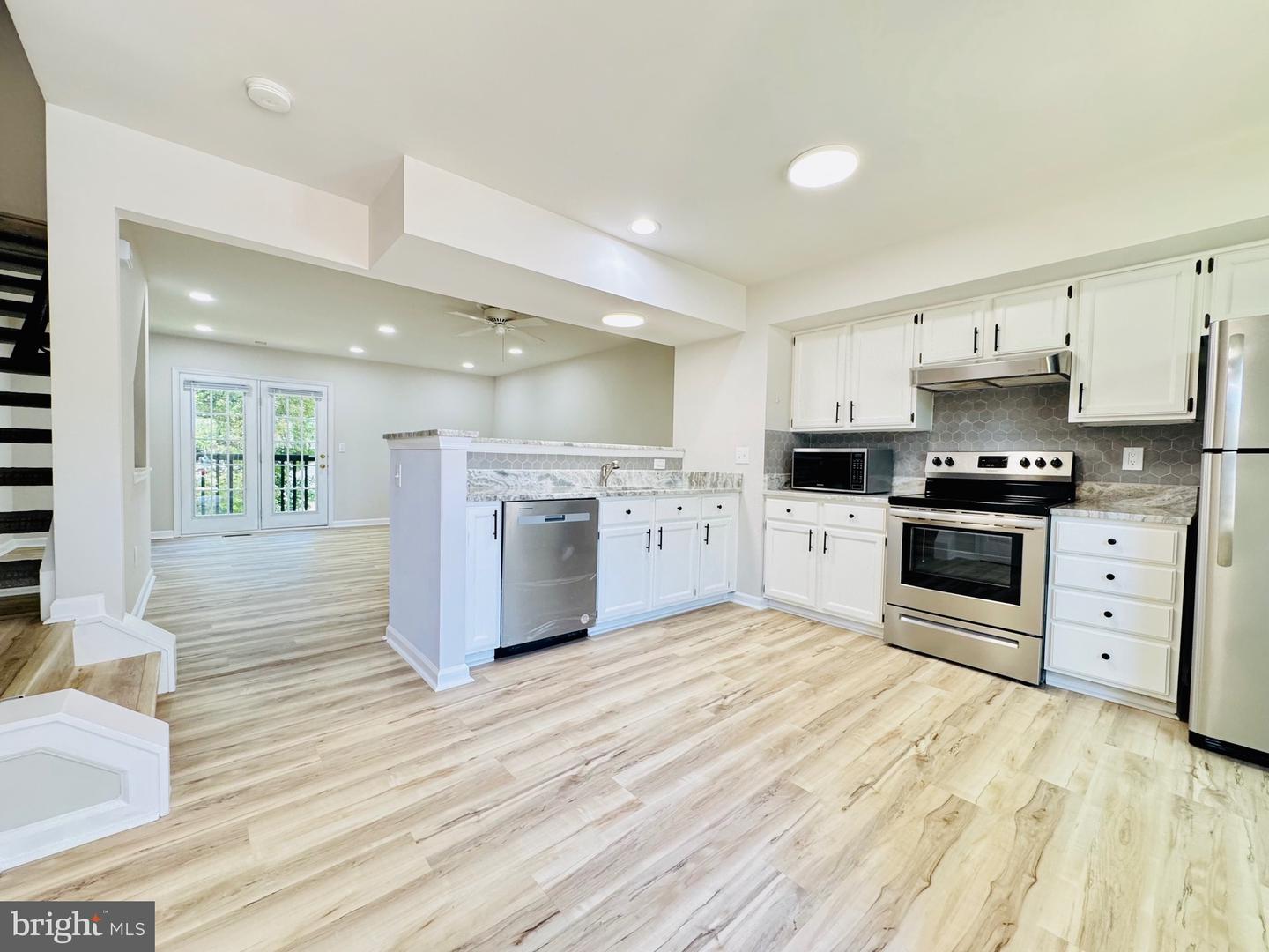 9803 MOCK ORANGE CT, MANASSAS, Virginia 20110, 2 Bedrooms Bedrooms, ,2 BathroomsBathrooms,Residential,For sale,9803 MOCK ORANGE CT,VAMN2008242 MLS # VAMN2008242