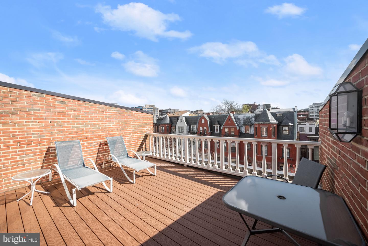 2113 1/2 NW O ST NW #A, WASHINGTON, District Of Columbia 20037, 2 Bedrooms Bedrooms, ,2 BathroomsBathrooms,Residential,For sale,2113 1/2 NW O ST NW #A,DCDC2198020 MLS # DCDC2198020