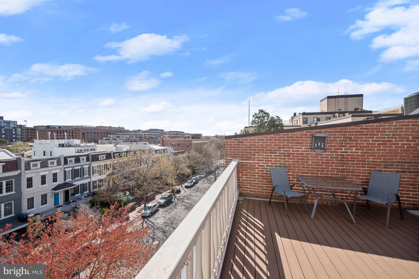 2113 1/2 NW O ST NW #A, WASHINGTON, District Of Columbia 20037, 2 Bedrooms Bedrooms, ,2 BathroomsBathrooms,Residential,For sale,2113 1/2 NW O ST NW #A,DCDC2198020 MLS # DCDC2198020