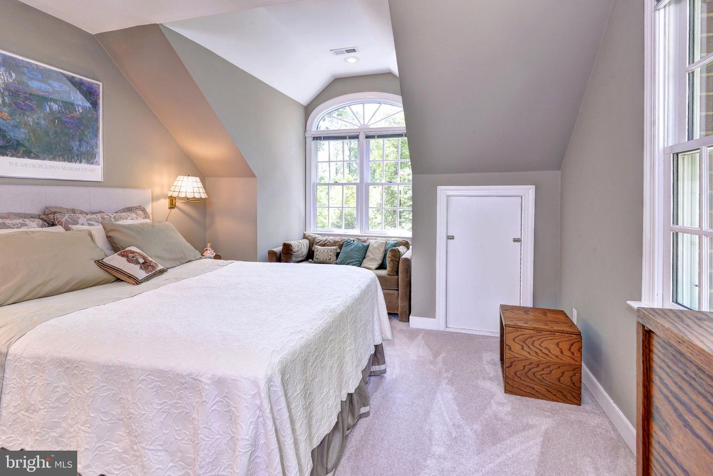 7 HAGUE CLOSE, WILLIAMSBURG, Virginia 23185, 3 Bedrooms Bedrooms, ,2 BathroomsBathrooms,Residential,For sale,7 HAGUE CLOSE,VAJC2000434 MLS # VAJC2000434