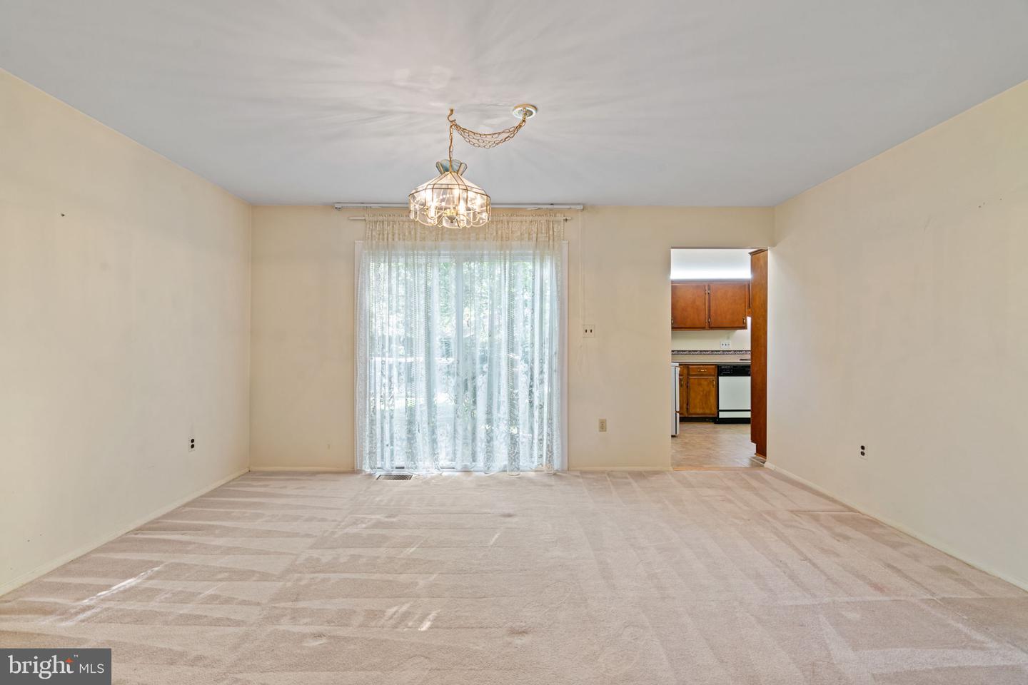 12326 MULBERRY CT, WOODBRIDGE, Virginia 22192, 5 Bedrooms Bedrooms, ,3 BathroomsBathrooms,Residential,For sale,12326 MULBERRY CT,VAPW2093440 MLS # VAPW2093440