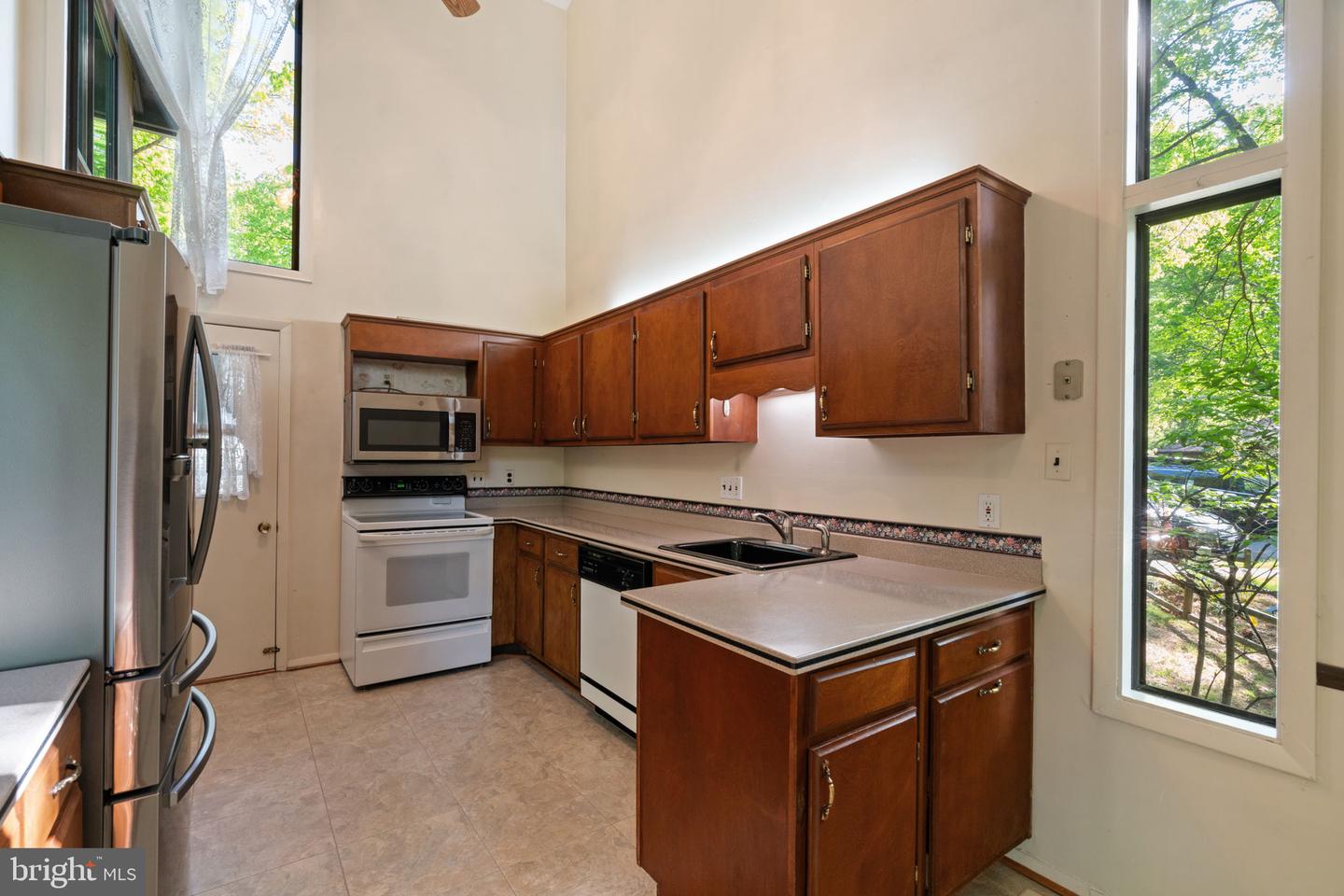 12326 MULBERRY CT, WOODBRIDGE, Virginia 22192, 5 Bedrooms Bedrooms, ,3 BathroomsBathrooms,Residential,For sale,12326 MULBERRY CT,VAPW2093440 MLS # VAPW2093440