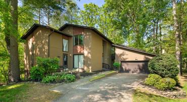12326 MULBERRY CT, WOODBRIDGE, Virginia 22192, 5 Bedrooms Bedrooms, ,3 BathroomsBathrooms,Residential,For sale,12326 MULBERRY CT,VAPW2093440 MLS # VAPW2093440