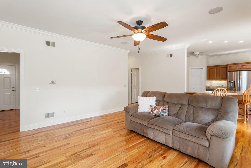 320 RAYANN LN, BROADWAY, Virginia 22815, 4 Bedrooms Bedrooms, ,3 BathroomsBathrooms,Residential,For sale,320 RAYANN LN,VARO2002252 MLS # VARO2002252