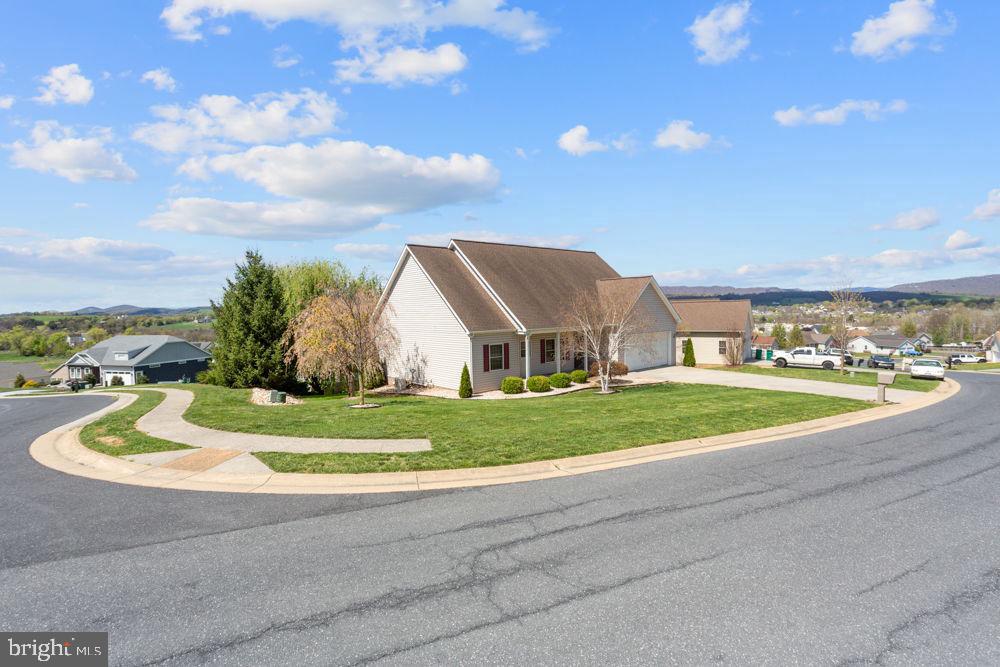 320 RAYANN LN, BROADWAY, Virginia 22815, 4 Bedrooms Bedrooms, ,3 BathroomsBathrooms,Residential,For sale,320 RAYANN LN,VARO2002252 MLS # VARO2002252