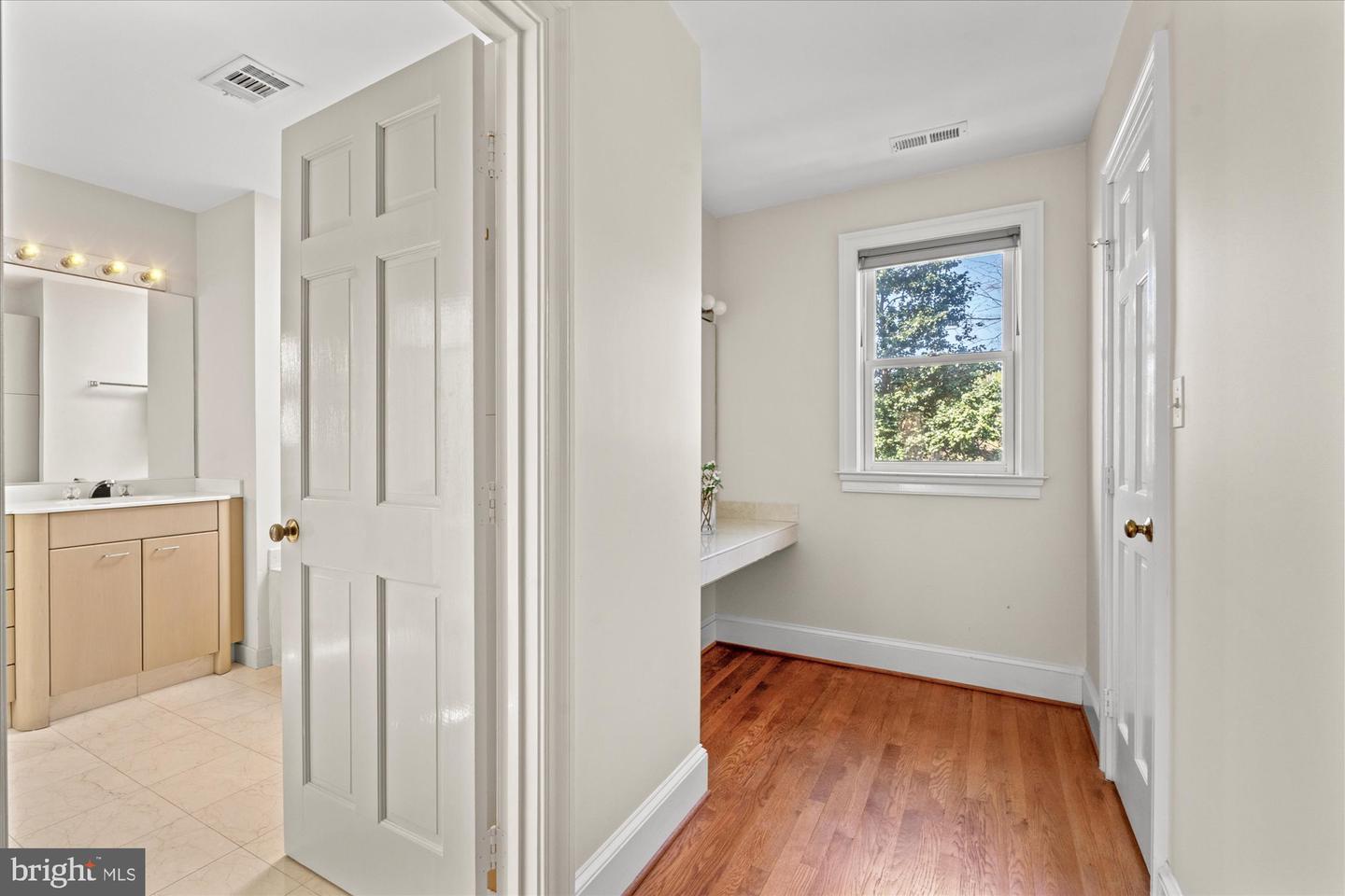 1924 47TH ST NW, WASHINGTON, District Of Columbia 20007, 4 Bedrooms Bedrooms, ,4 BathroomsBathrooms,Residential,For sale,1924 47TH ST NW,DCDC2198126 MLS # DCDC2198126