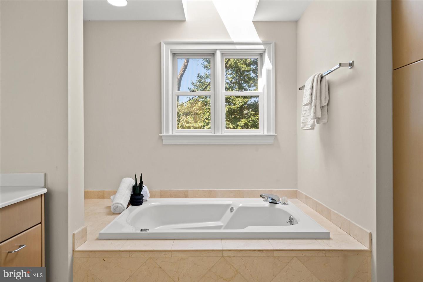 1924 47TH ST NW, WASHINGTON, District Of Columbia 20007, 4 Bedrooms Bedrooms, ,4 BathroomsBathrooms,Residential,For sale,1924 47TH ST NW,DCDC2198126 MLS # DCDC2198126