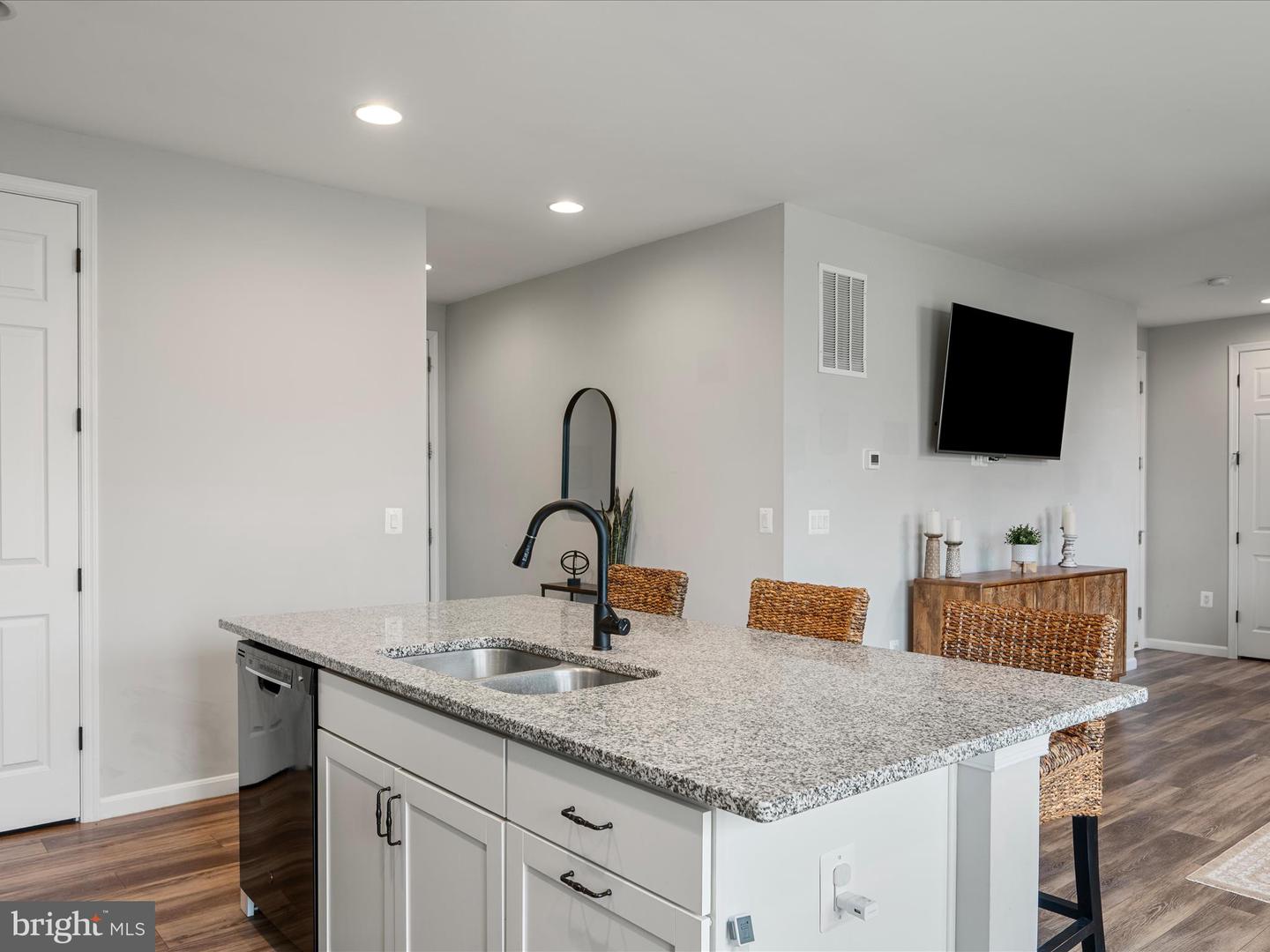439 TOWN RUN LN, STEPHENS CITY, Virginia 22655, 3 Bedrooms Bedrooms, ,2 BathroomsBathrooms,Residential,For sale,439 TOWN RUN LN,VAFV2033796 MLS # VAFV2033796