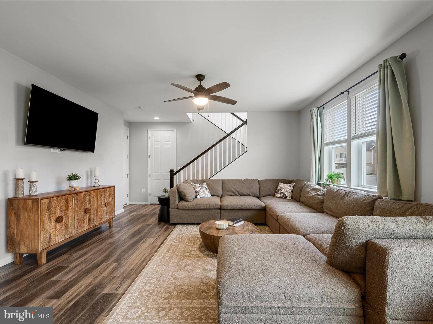 439 TOWN RUN LN, STEPHENS CITY, Virginia 22655, 3 Bedrooms Bedrooms, ,2 BathroomsBathrooms,Residential,For sale,439 TOWN RUN LN,VAFV2033796 MLS # VAFV2033796