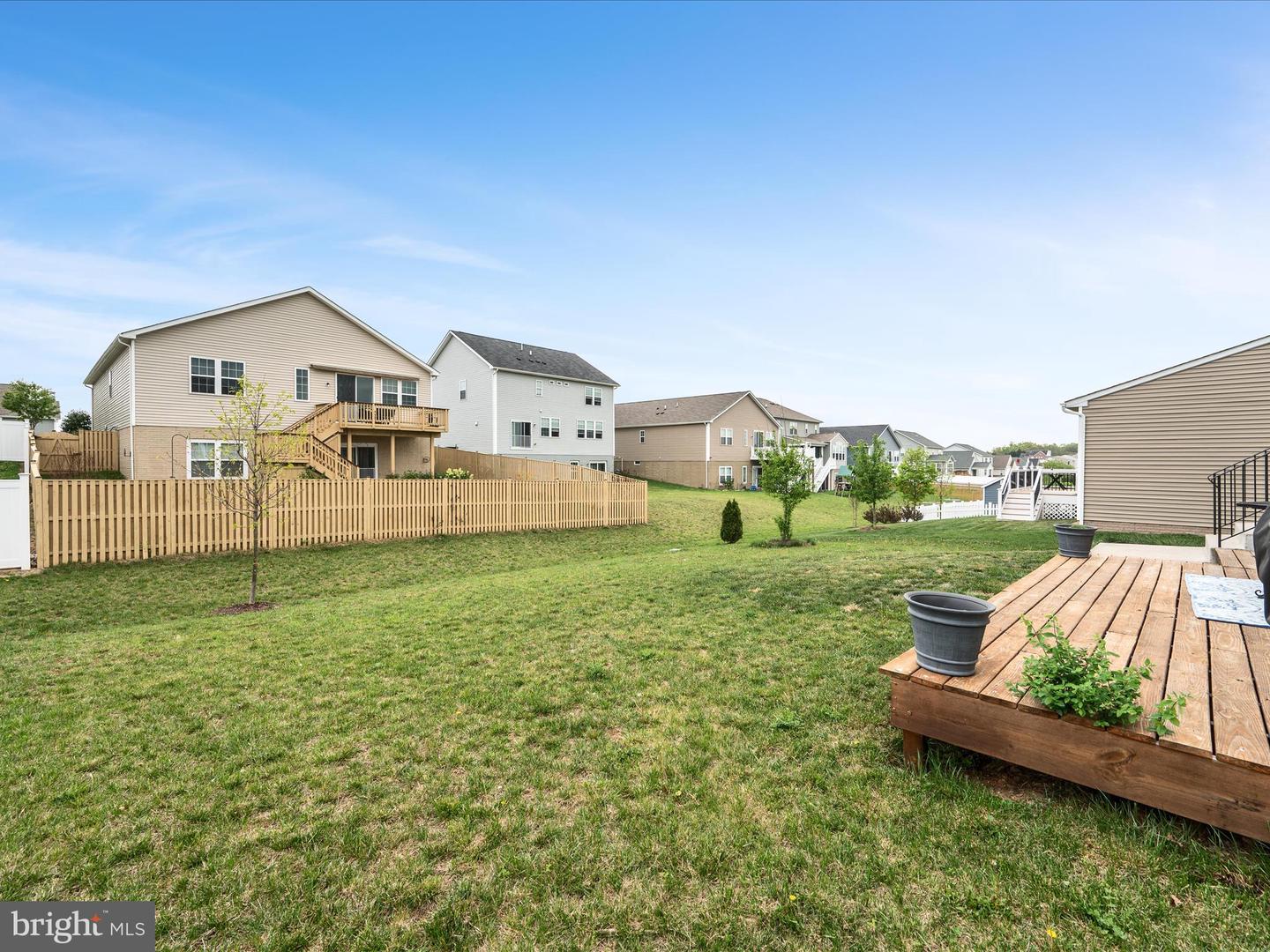 439 TOWN RUN LN, STEPHENS CITY, Virginia 22655, 3 Bedrooms Bedrooms, ,2 BathroomsBathrooms,Residential,For sale,439 TOWN RUN LN,VAFV2033796 MLS # VAFV2033796