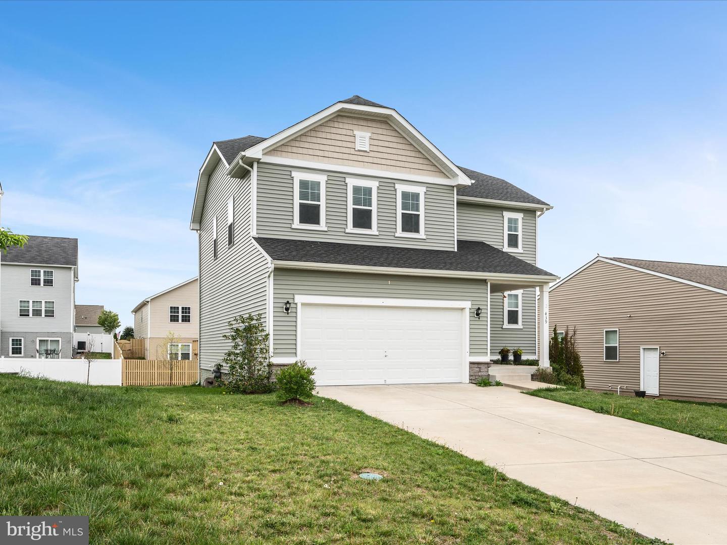439 TOWN RUN LN, STEPHENS CITY, Virginia 22655, 3 Bedrooms Bedrooms, ,2 BathroomsBathrooms,Residential,For sale,439 TOWN RUN LN,VAFV2033796 MLS # VAFV2033796