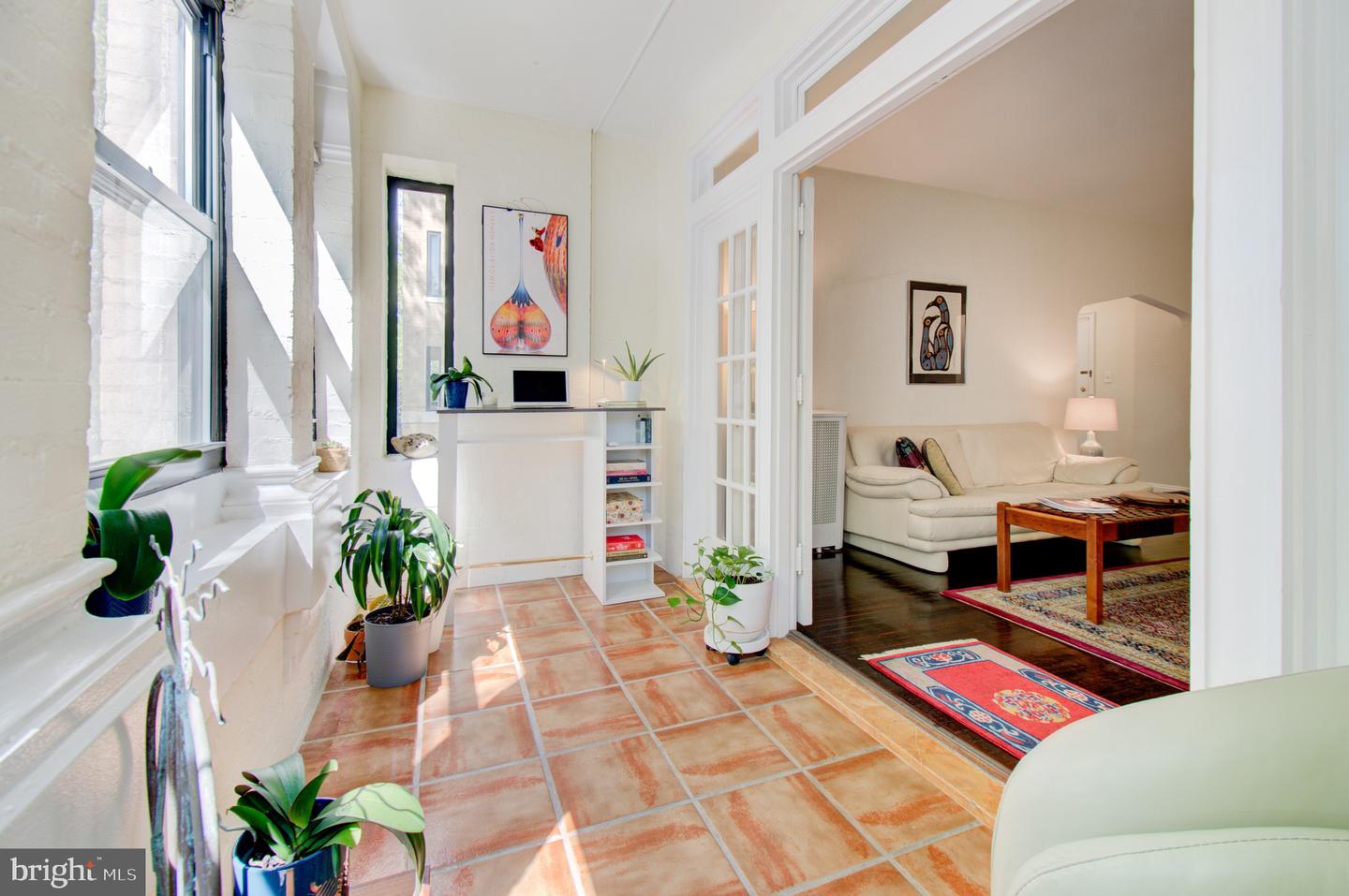 4700 CONNECTICUT AVE NW #208, WASHINGTON, District Of Columbia 20008, 2 Bedrooms Bedrooms, ,1 BathroomBathrooms,Residential,For sale,4700 CONNECTICUT AVE NW #208,DCDC2198174 MLS # DCDC2198174