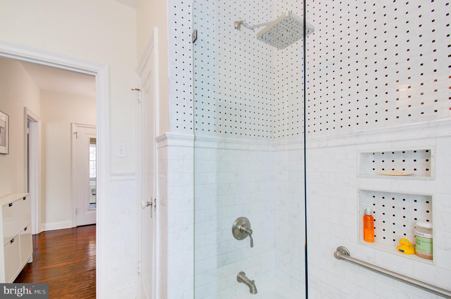 4700 CONNECTICUT AVE NW #208, WASHINGTON, District Of Columbia 20008, 2 Bedrooms Bedrooms, ,1 BathroomBathrooms,Residential,For sale,4700 CONNECTICUT AVE NW #208,DCDC2198174 MLS # DCDC2198174