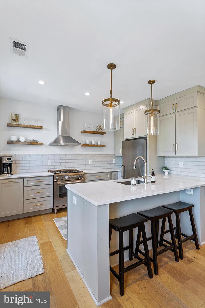 125 JEFFERSON ST NW, WASHINGTON, District Of Columbia 20011, 5 Bedrooms Bedrooms, ,3 BathroomsBathrooms,Residential,For sale,125 JEFFERSON ST NW,DCDC2198194 MLS # DCDC2198194