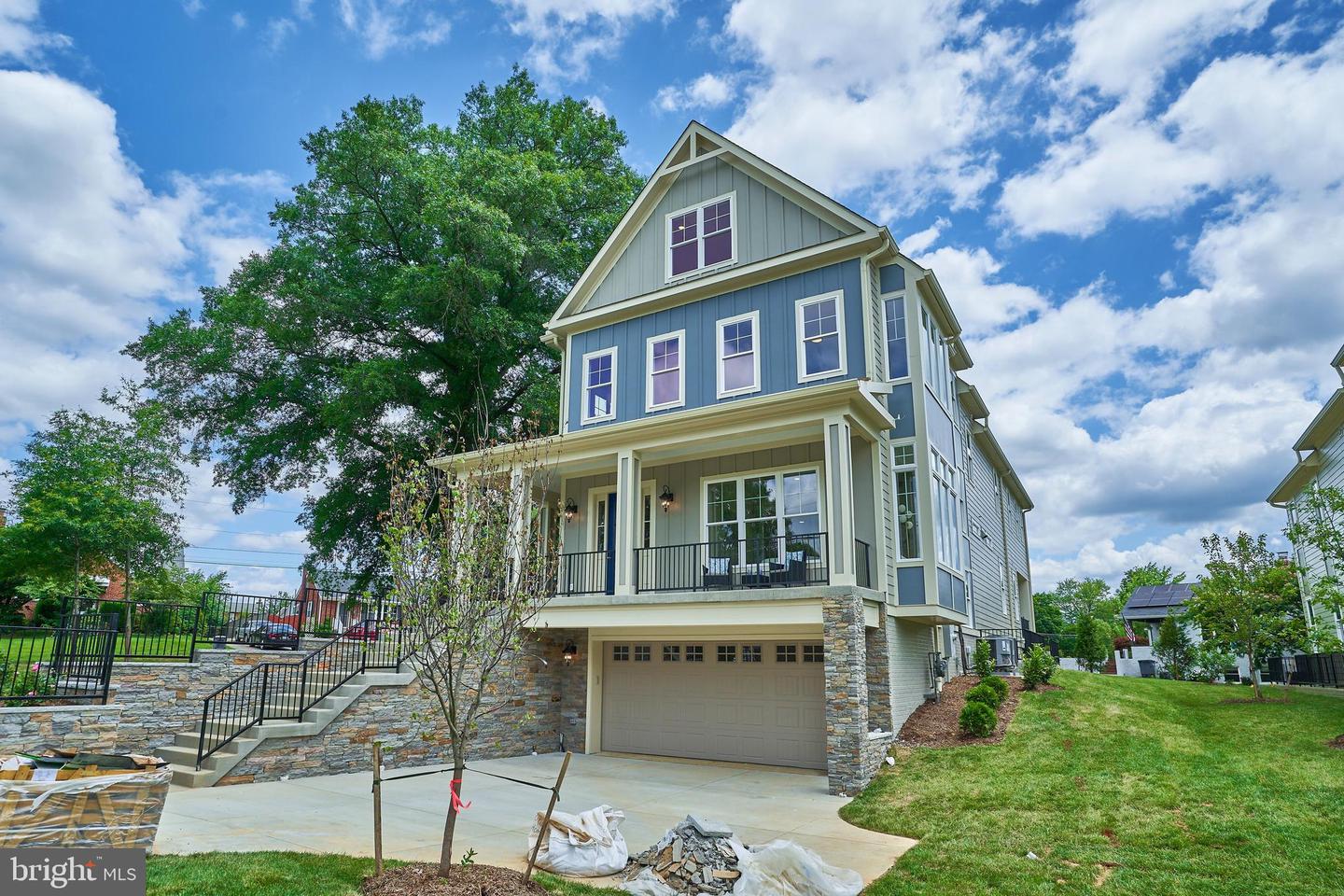 7017 RIDGE DR, ALEXANDRIA, Virginia 22306, 5 Bedrooms Bedrooms, ,5 BathroomsBathrooms,Residential,For sale,7017 RIDGE DR,VAFX2237700 MLS # VAFX2237700