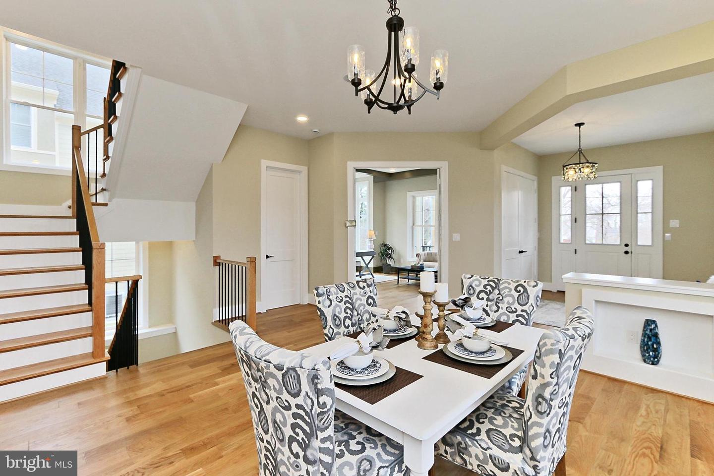 7017 RIDGE DR, ALEXANDRIA, Virginia 22306, 5 Bedrooms Bedrooms, ,5 BathroomsBathrooms,Residential,For sale,7017 RIDGE DR,VAFX2237700 MLS # VAFX2237700