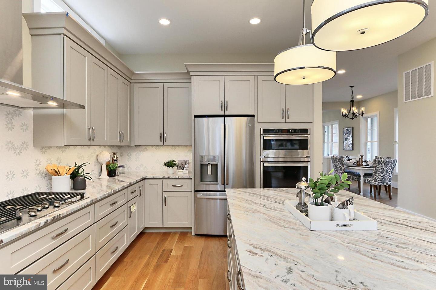 7017 RIDGE DR, ALEXANDRIA, Virginia 22306, 5 Bedrooms Bedrooms, ,5 BathroomsBathrooms,Residential,For sale,7017 RIDGE DR,VAFX2237700 MLS # VAFX2237700