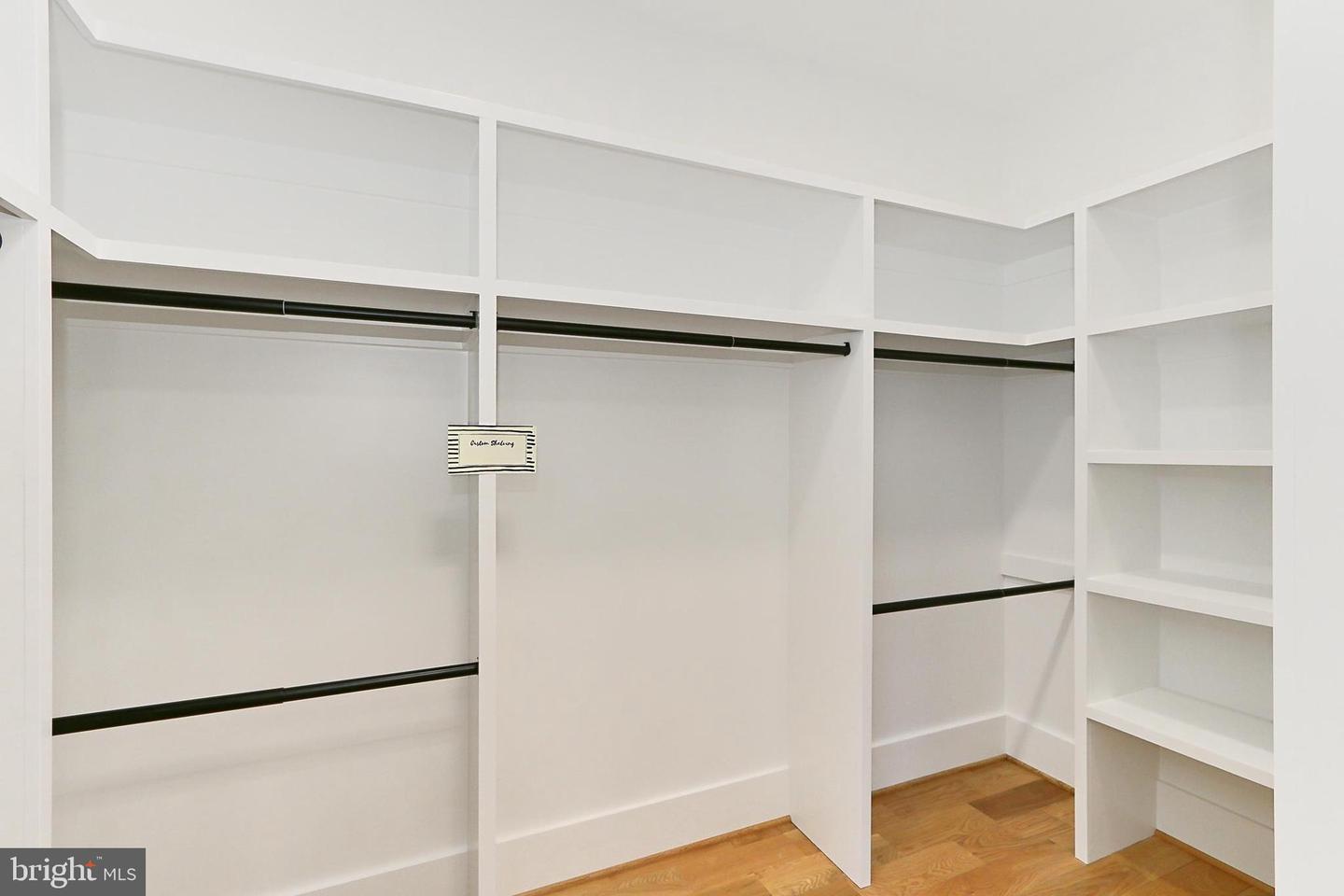 7017 RIDGE DR, ALEXANDRIA, Virginia 22306, 5 Bedrooms Bedrooms, ,5 BathroomsBathrooms,Residential,For sale,7017 RIDGE DR,VAFX2237700 MLS # VAFX2237700