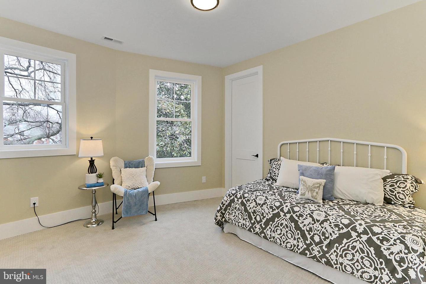 7017 RIDGE DR, ALEXANDRIA, Virginia 22306, 5 Bedrooms Bedrooms, ,5 BathroomsBathrooms,Residential,For sale,7017 RIDGE DR,VAFX2237700 MLS # VAFX2237700