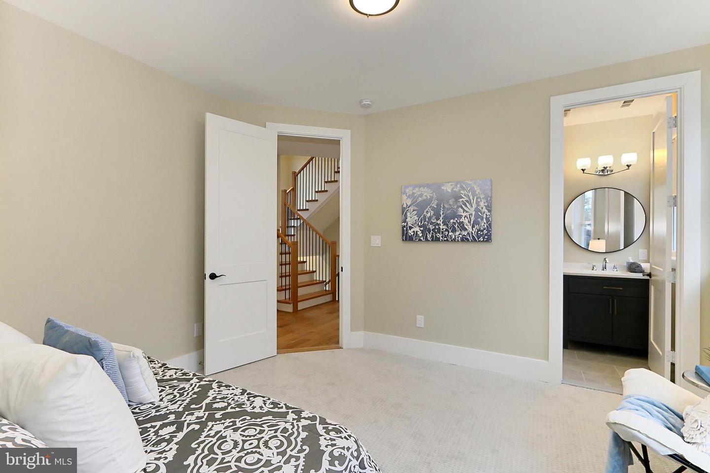 7017 RIDGE DR, ALEXANDRIA, Virginia 22306, 5 Bedrooms Bedrooms, ,5 BathroomsBathrooms,Residential,For sale,7017 RIDGE DR,VAFX2237700 MLS # VAFX2237700