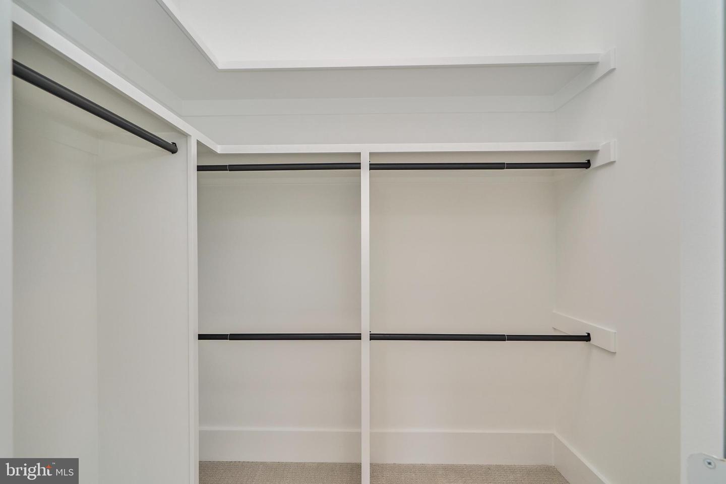 7017 RIDGE DR, ALEXANDRIA, Virginia 22306, 5 Bedrooms Bedrooms, ,5 BathroomsBathrooms,Residential,For sale,7017 RIDGE DR,VAFX2237700 MLS # VAFX2237700