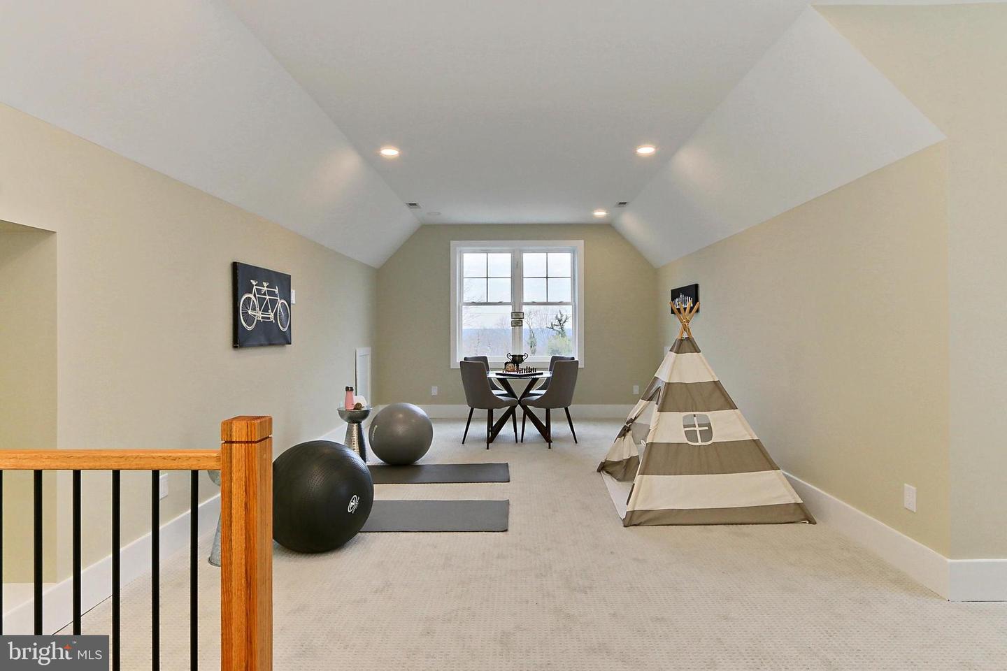 7017 RIDGE DR, ALEXANDRIA, Virginia 22306, 5 Bedrooms Bedrooms, ,5 BathroomsBathrooms,Residential,For sale,7017 RIDGE DR,VAFX2237700 MLS # VAFX2237700