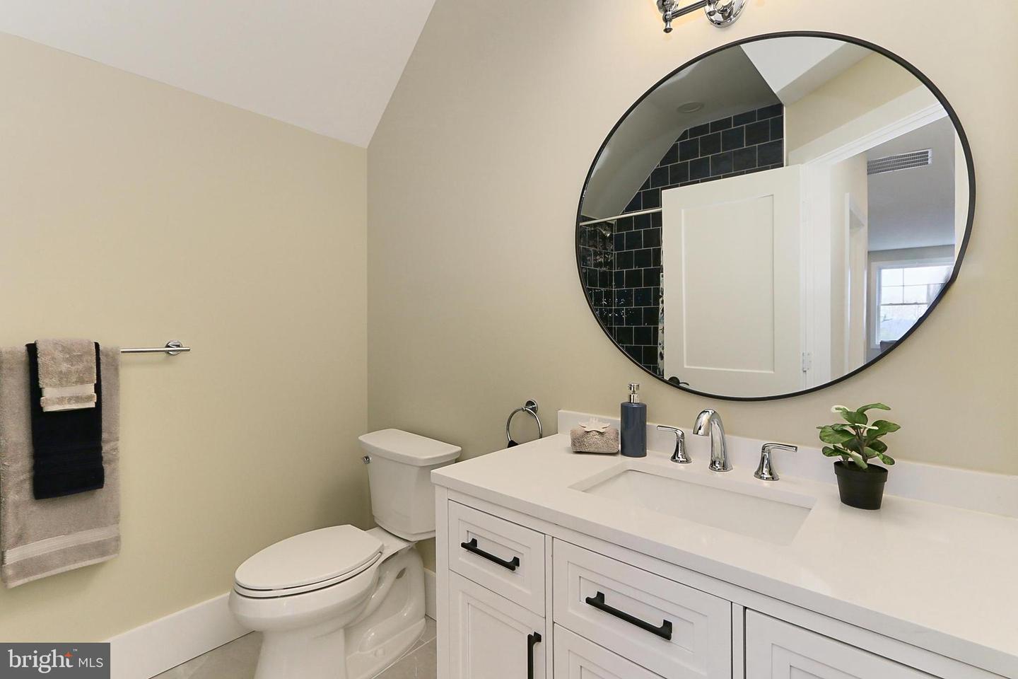 7017 RIDGE DR, ALEXANDRIA, Virginia 22306, 5 Bedrooms Bedrooms, ,5 BathroomsBathrooms,Residential,For sale,7017 RIDGE DR,VAFX2237700 MLS # VAFX2237700