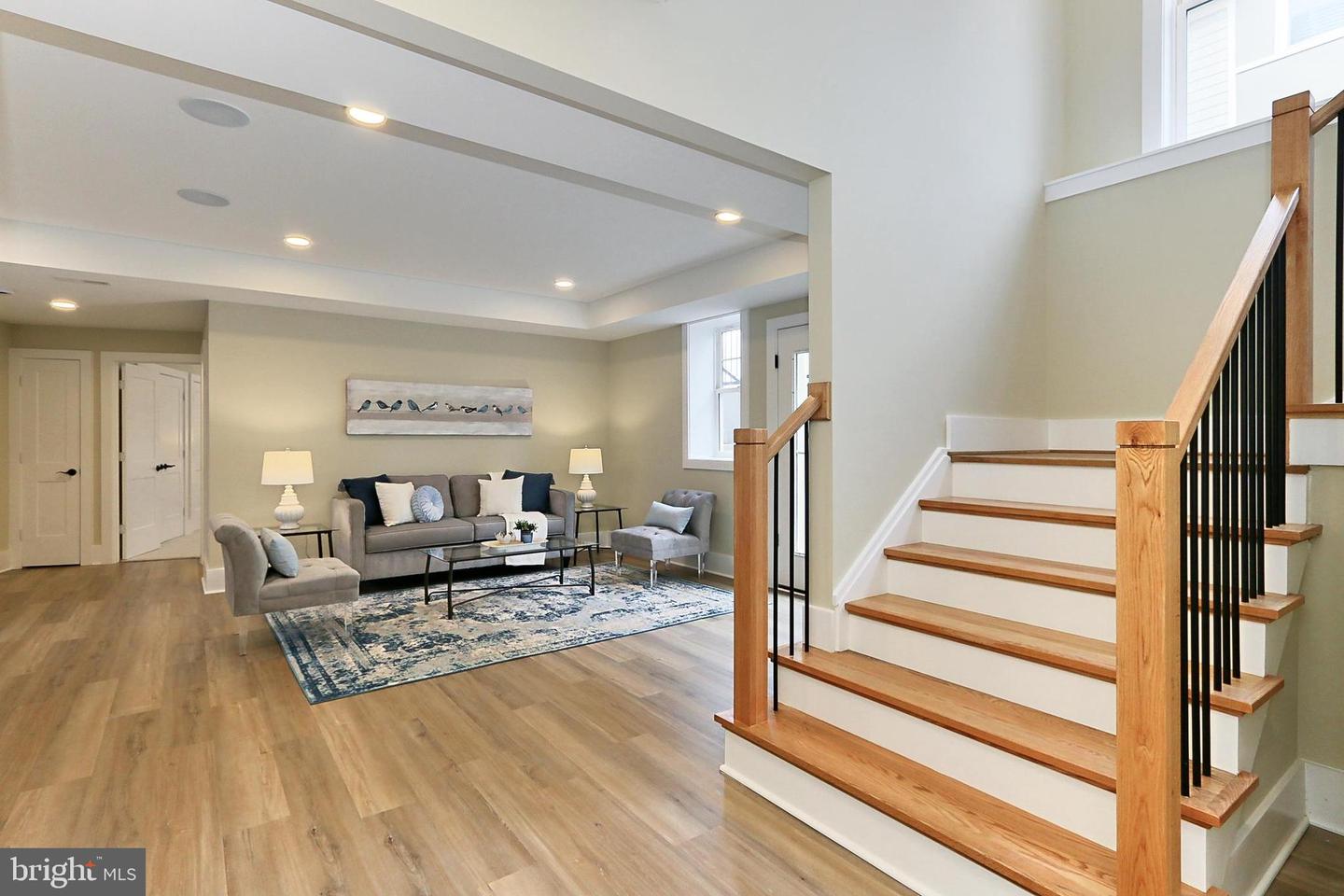 7017 RIDGE DR, ALEXANDRIA, Virginia 22306, 5 Bedrooms Bedrooms, ,5 BathroomsBathrooms,Residential,For sale,7017 RIDGE DR,VAFX2237700 MLS # VAFX2237700
