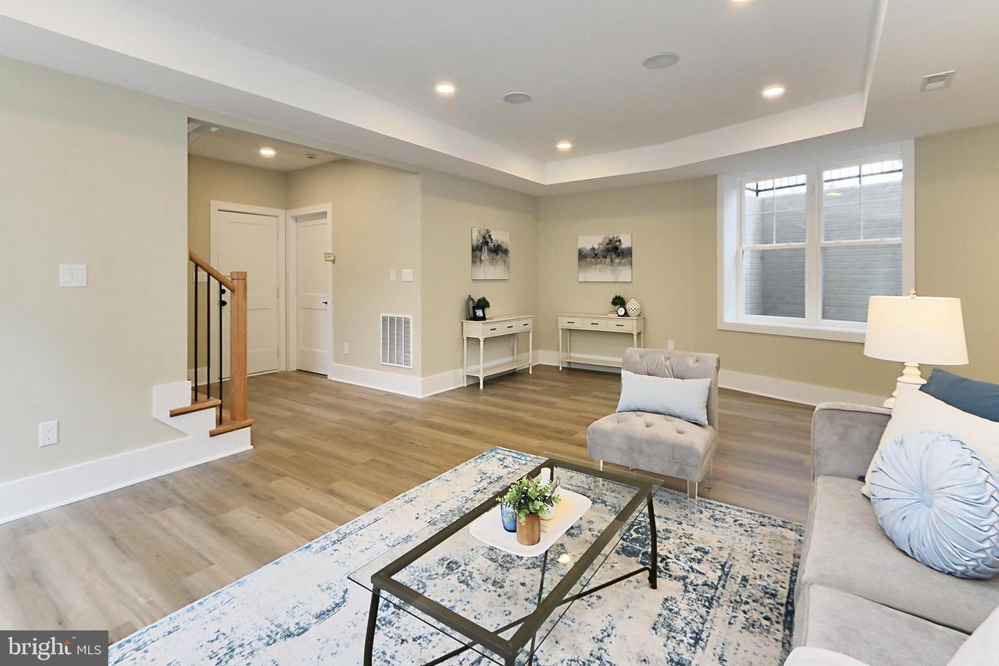 7017 RIDGE DR, ALEXANDRIA, Virginia 22306, 5 Bedrooms Bedrooms, ,5 BathroomsBathrooms,Residential,For sale,7017 RIDGE DR,VAFX2237700 MLS # VAFX2237700