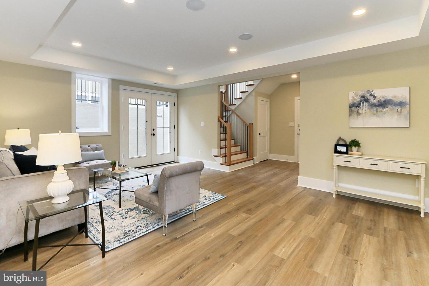 7017 RIDGE DR, ALEXANDRIA, Virginia 22306, 5 Bedrooms Bedrooms, ,5 BathroomsBathrooms,Residential,For sale,7017 RIDGE DR,VAFX2237700 MLS # VAFX2237700