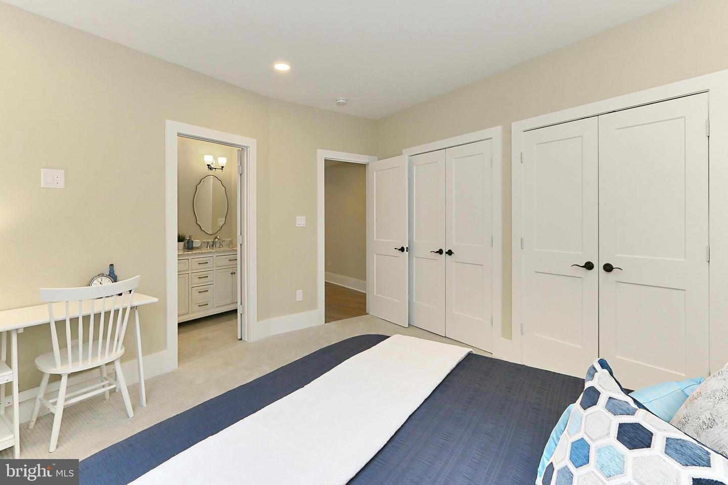 7017 RIDGE DR, ALEXANDRIA, Virginia 22306, 5 Bedrooms Bedrooms, ,5 BathroomsBathrooms,Residential,For sale,7017 RIDGE DR,VAFX2237700 MLS # VAFX2237700