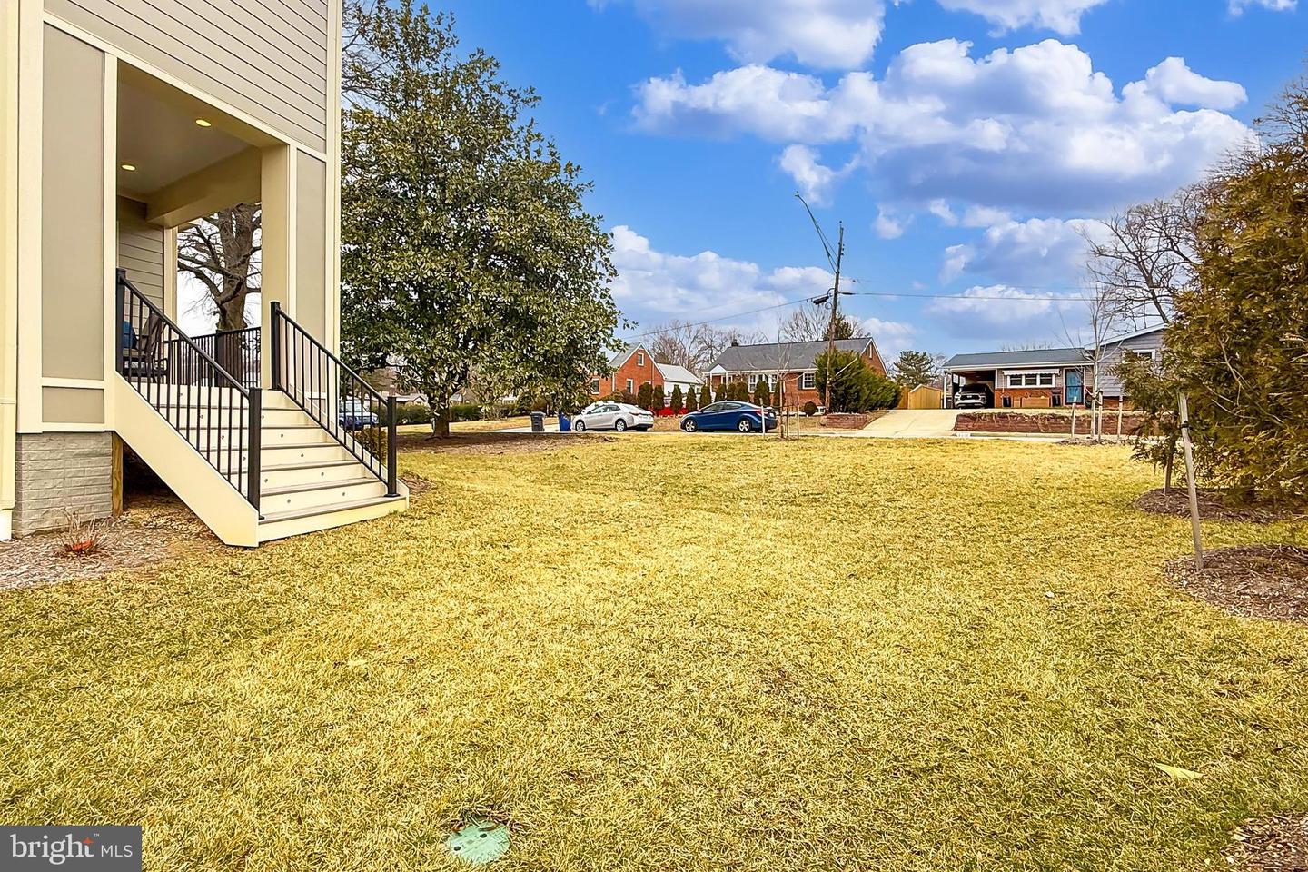 7017 RIDGE DR, ALEXANDRIA, Virginia 22306, 5 Bedrooms Bedrooms, ,5 BathroomsBathrooms,Residential,For sale,7017 RIDGE DR,VAFX2237700 MLS # VAFX2237700