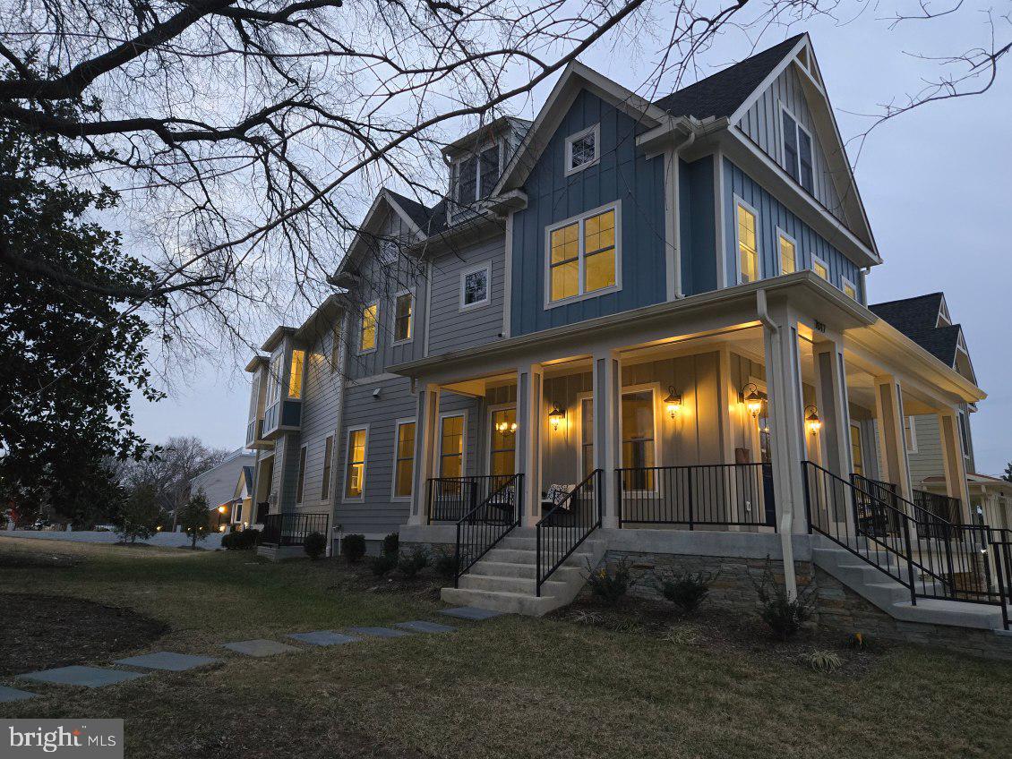 7017 RIDGE DR, ALEXANDRIA, Virginia 22306, 5 Bedrooms Bedrooms, ,5 BathroomsBathrooms,Residential,For sale,7017 RIDGE DR,VAFX2237700 MLS # VAFX2237700